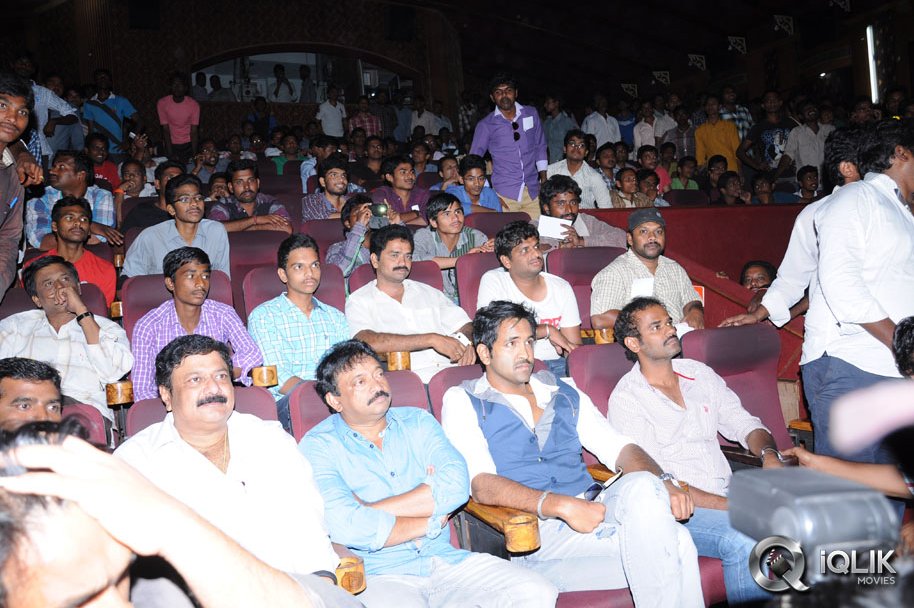 Rowdy-Movie-Promotion-in-Guntur